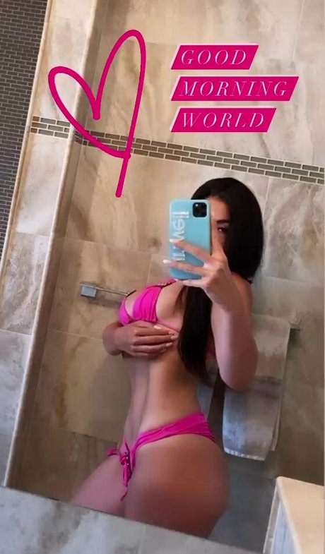 Samantha L sexy star pics