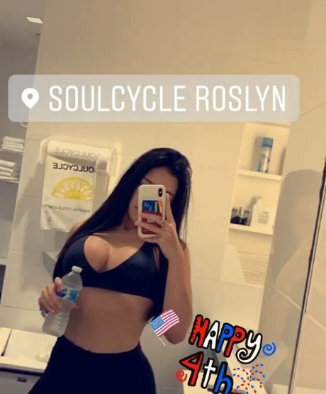 Samantha L star top photo