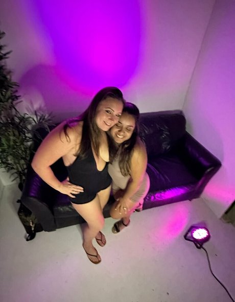 hotwifelisset naked pornstar galleries