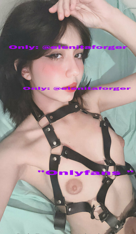 Elain3uwu model sexy archive