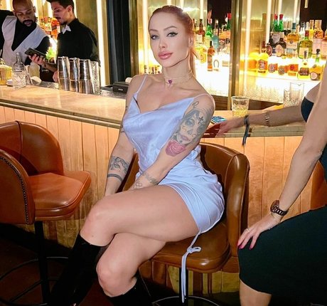 Alice Beaumont model images