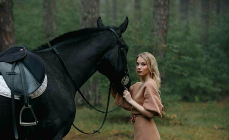 crystal vip naked star image