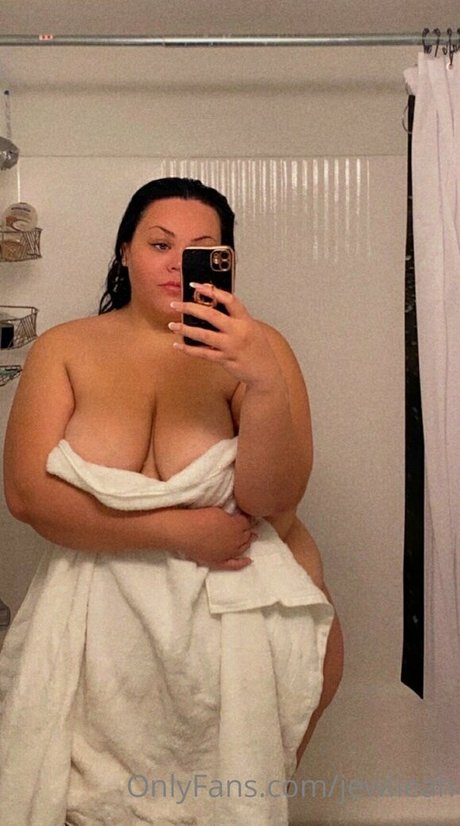 Jewlieah hot pornstar image