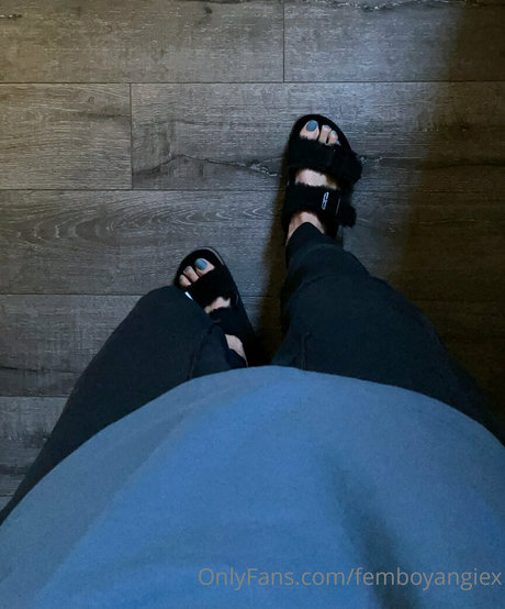 laneandangie Profile pic