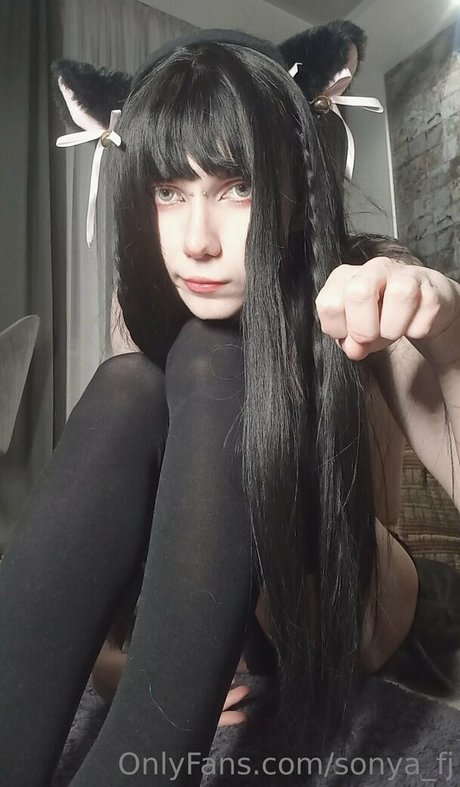 sonya fj high quality actress photos