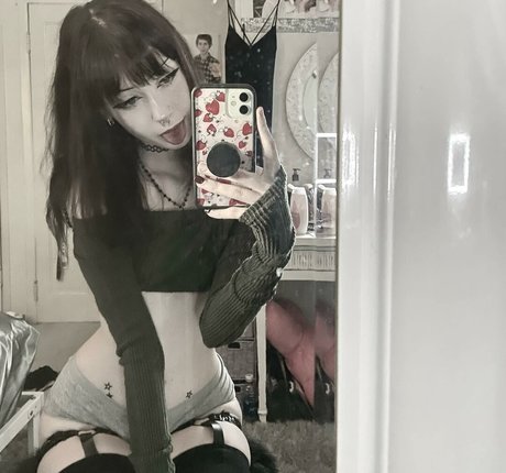 XiiRot free model gallery