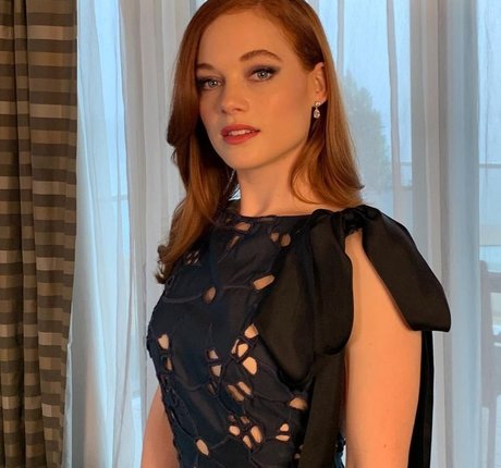 Jane Levy hd star gallery