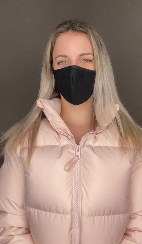 Kiera Young model picture