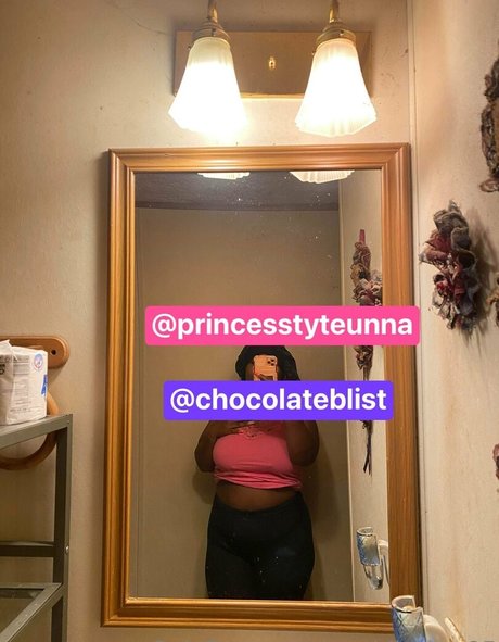 maddielynn95 model hot image