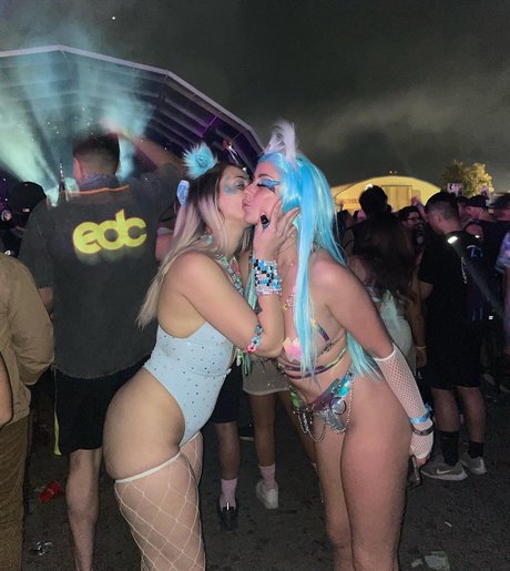 Kelsey Remige model sexy pic