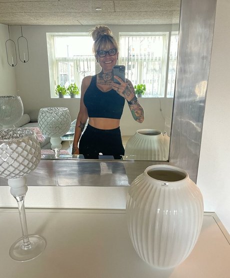 Winnie Nielsen pornstar sex images