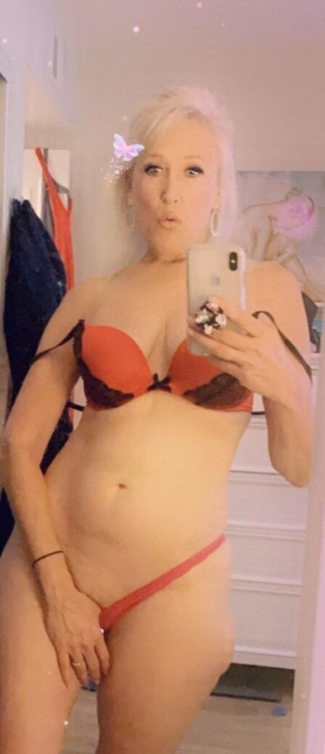 suzieandhannahfree model sex images