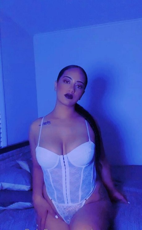 sham rose w star hot photos