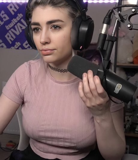 Wolfabelle porn actress photos