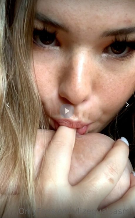 Liz Equals ASMR model nice pic