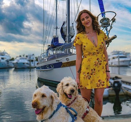 Taylor Francis star exclusive images