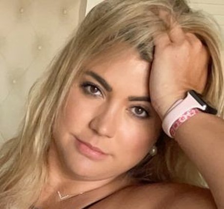 Travellinghoppy beautiful actress archive