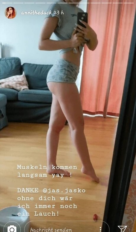 Anni The Duck pretty star photos