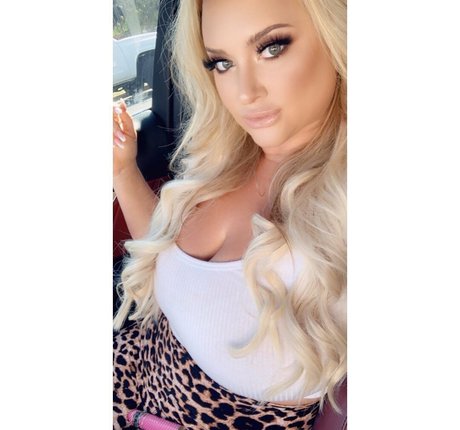 BlondiePomie pornstar nudes pic