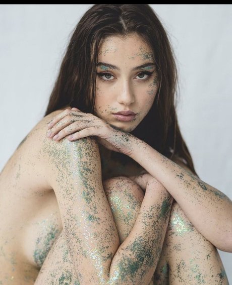 Ania Rybak nude pornstar gallery