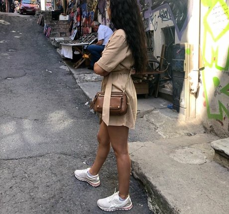 Elwa Saleh pornstar adult photo