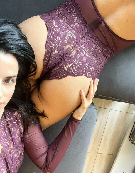 anaisandnataliaa star high quality images