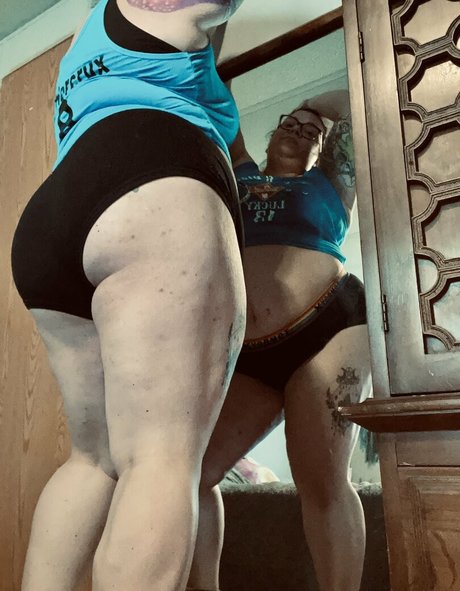 hela stoned bbw sexy star pic