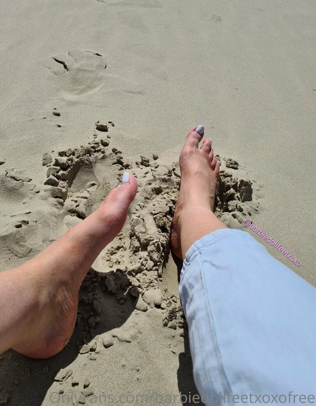 barbiedollfeetxoxofree erotic star photo