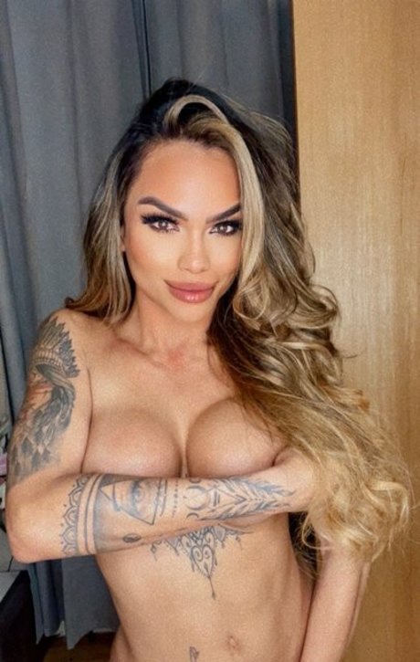 Nauana Lima high quality model img