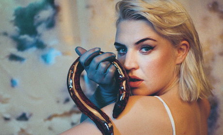 Self Esteem model sex picture