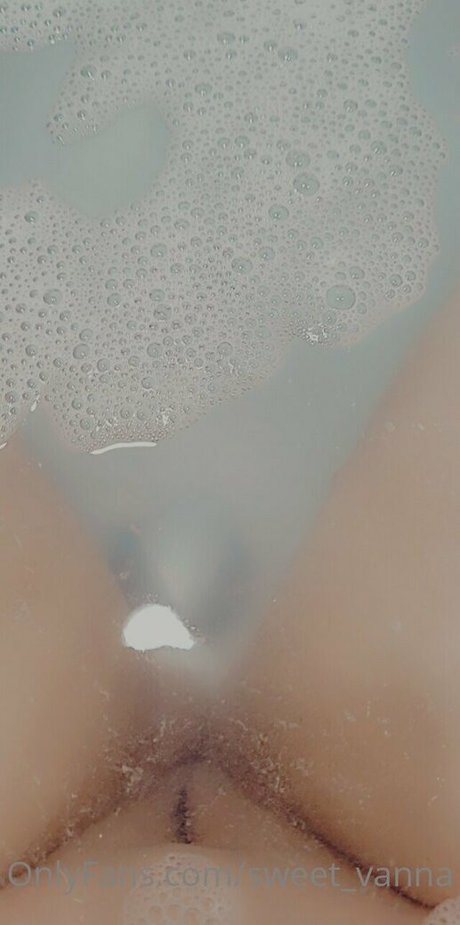 sweet vanna star naked gallery