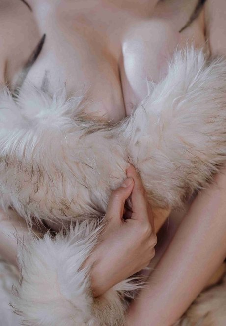 qiyuemiaozi model adult images