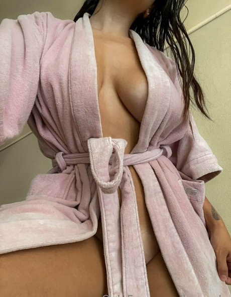 Valu Herrera model exclusive photo