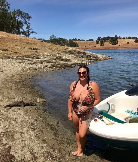 Marissa J star beautiful pics