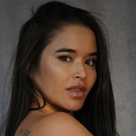 Rachelle Van K pornstar adult pics