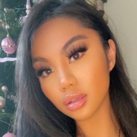 aimeebabeeey model hd pic