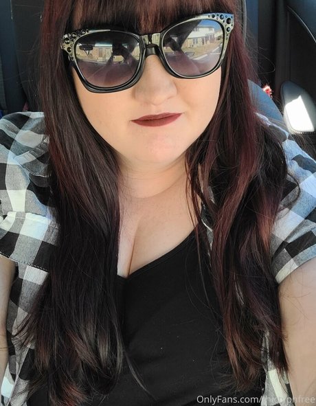 thictyphbbw naked pornstar photo