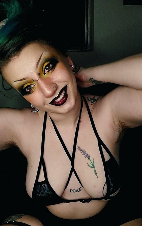 sarahsuccubusfreepreview pornstar beautiful gallery