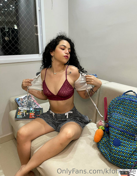 kforkhloe hot model gallery