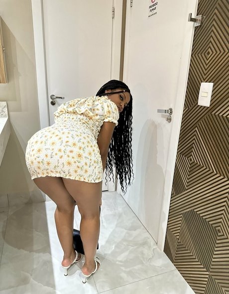 Preta Naja star best photos