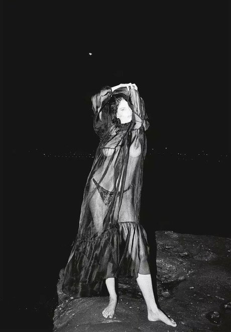 Alicia Davis sexy star image