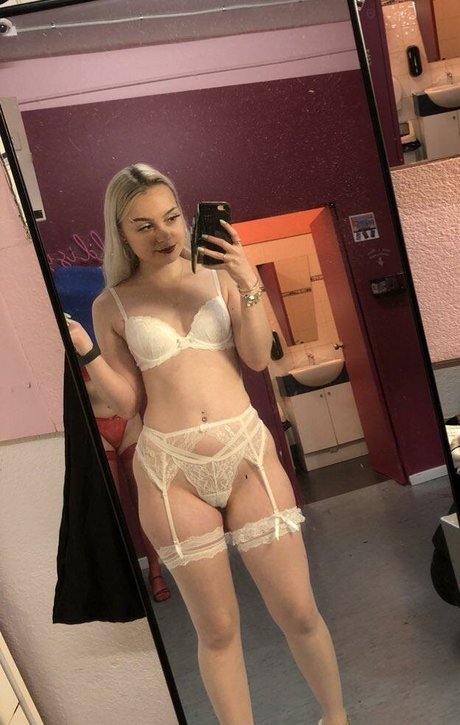 littlebabywhore star porn photo