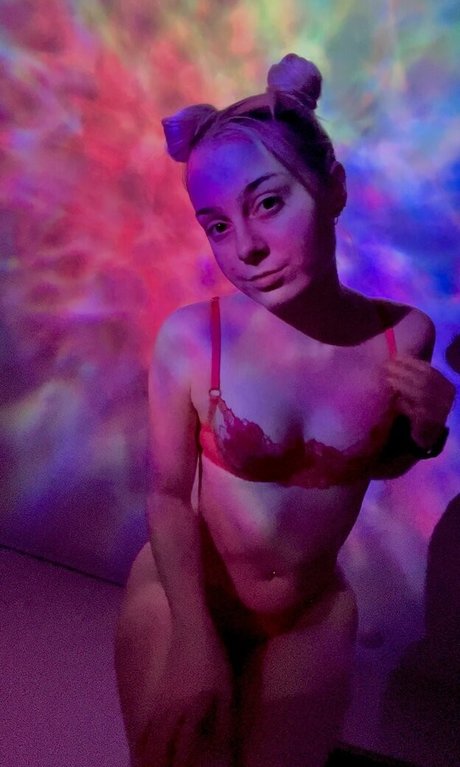 littlebabywhore model hd image