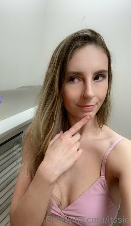 itssie erotic star photo