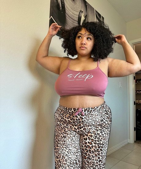 MizzMelons star best photos