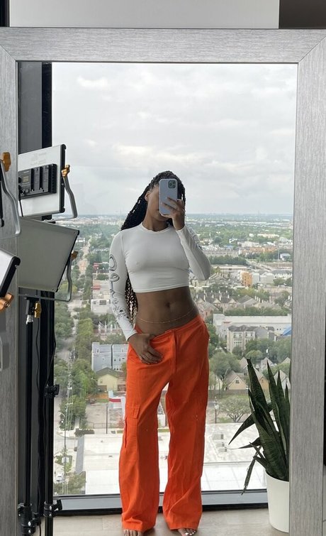 Ninjayla naked pornstar picture