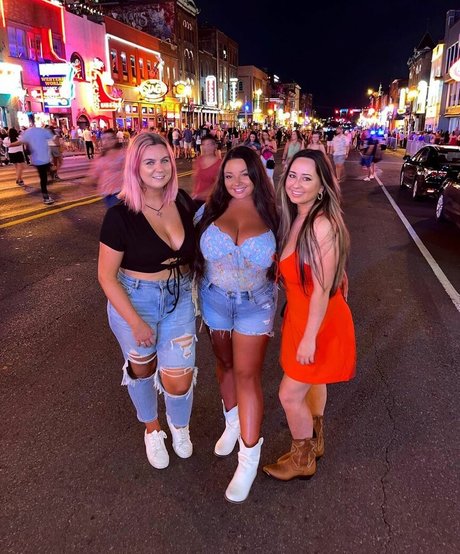 Jenn M star beautiful images