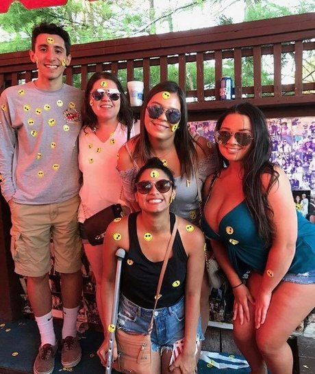 Jenn M hd model picture