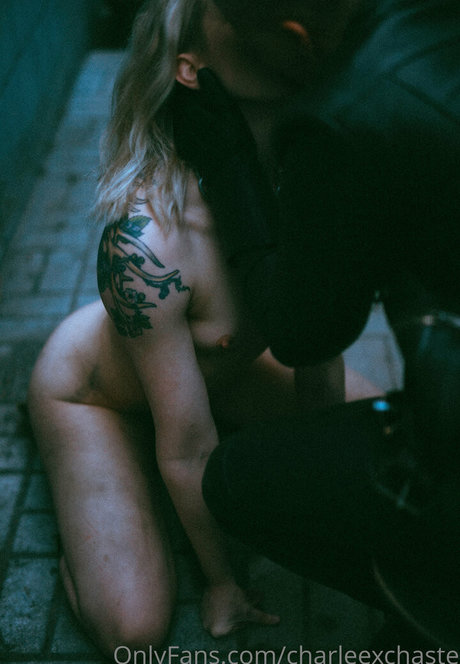 charleexchaste model beautiful pic