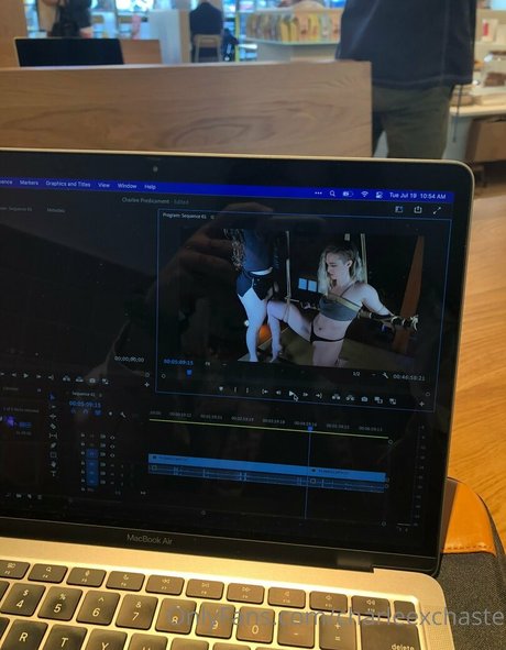 charleexchaste star nude galleries